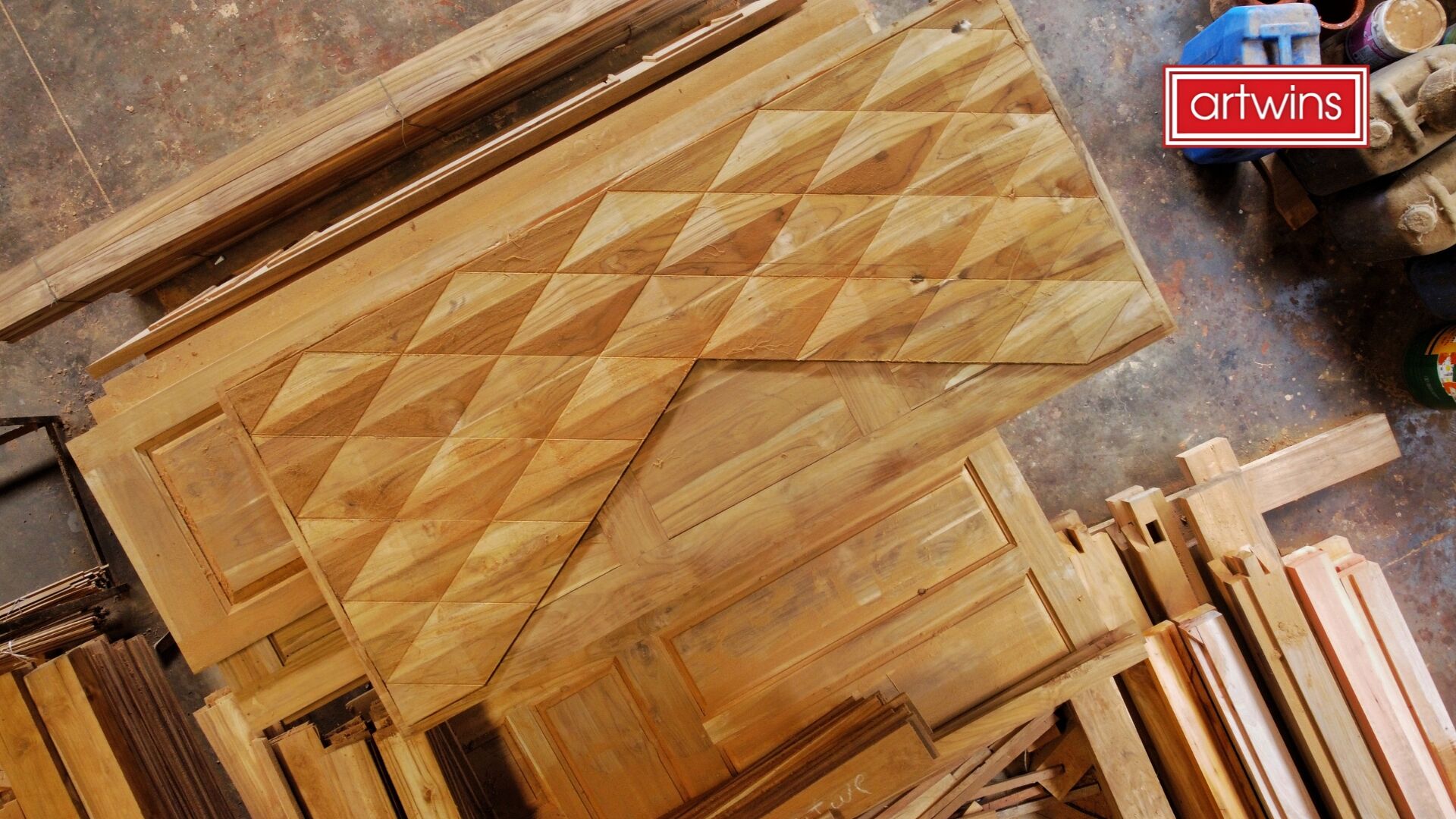 handcrafted-wooden-pooja-doors-the-art-and-craft-of-custom-designs-from-artwins-manufacturer-thumbnail